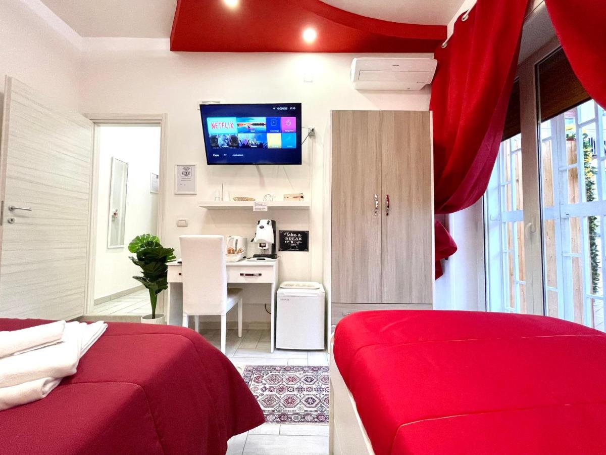 לינה וארוחת בוקר נאפולי Terrazza Garibaldi מראה חיצוני תמונה